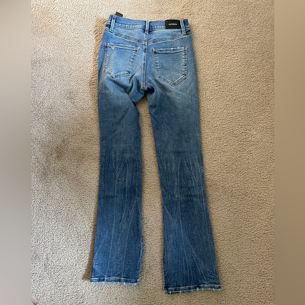 Express mid rise sky scraper jeans size 2 short NWT - Picture 3 of 3